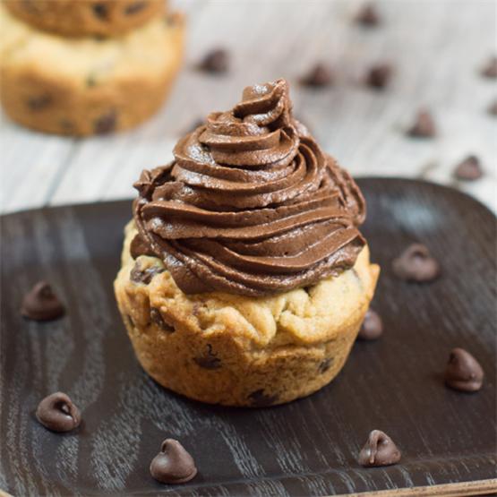 Soft and Chewy Chocolate Chip Cookie Cups
