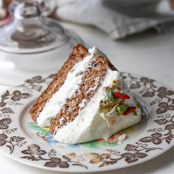 Low Carb Classic Carrot Cake
