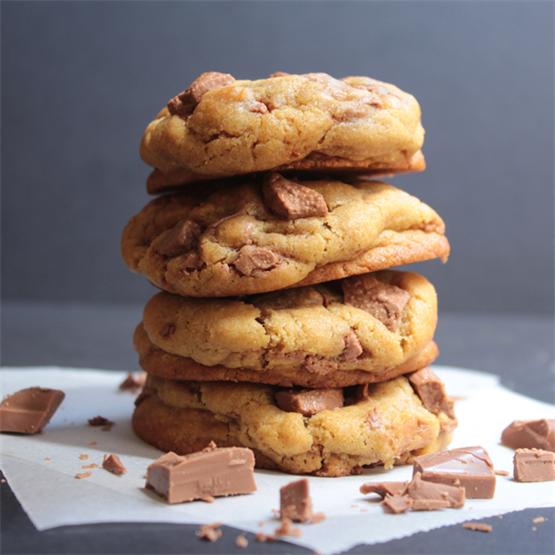 Soft Chewy Chocolate Chunk Cookies