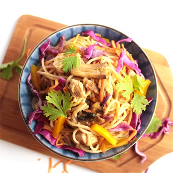 Quick & Easy Chicken Chow Mein with Rainbow Vegetables