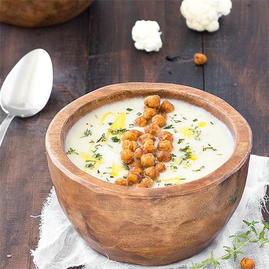 Simple Creamy Cauliflower Soup