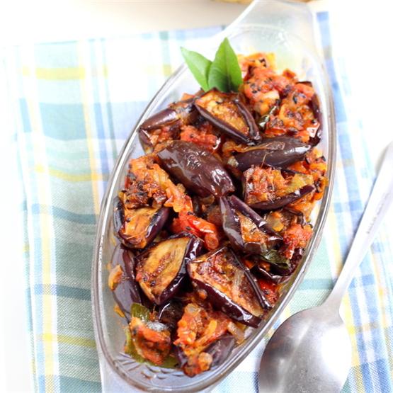 Achari Baingan (pickled aubergine)