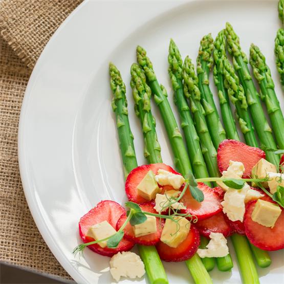 Asparagus and Strawberry Salad with Lemon-Poppy Seed Dressing