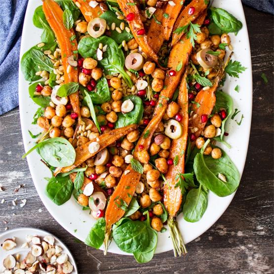 Spiced carrot and chickpea salad
