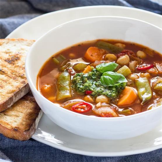 Chickpea and vegetable soup with pesto