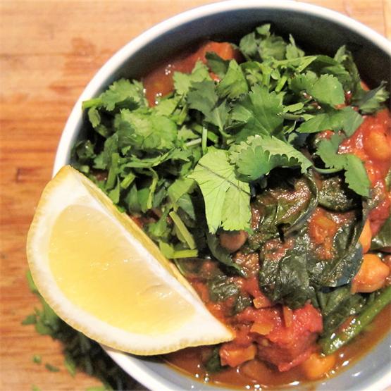 Vegan Spinach and Chickpea Curry