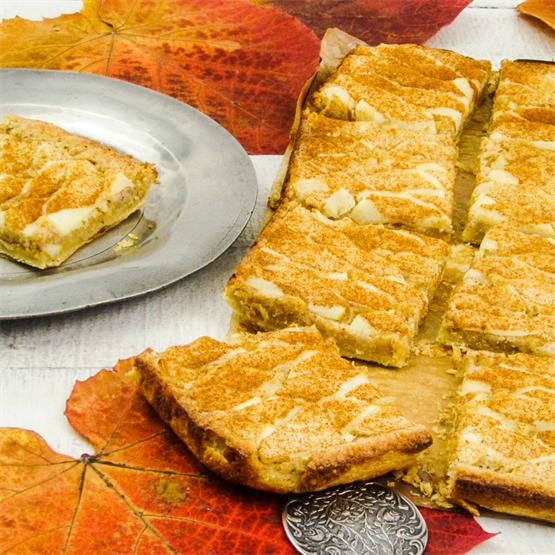 Apple Hazelnut Frangipane Pie Bites - Tasty bars for snacking!