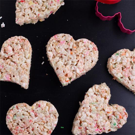 Heart-shaped Rice Crispy Treats
