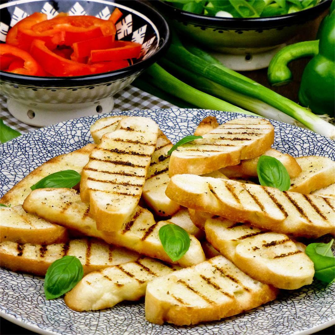 Learn how to make the most delicious grilled garlic bread!