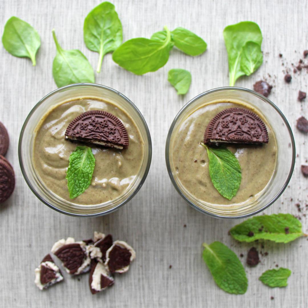 Healthy + Vegan Mint Chocolate Cookie Shake