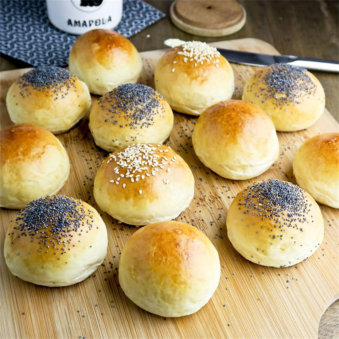 Learn how to make soft and tender dinner rolls. Lots of tips!