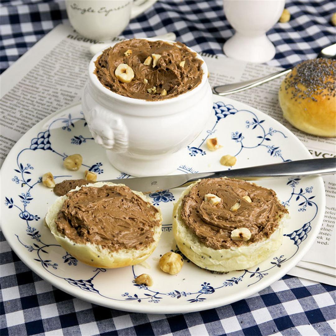Homemade chocolate spread with toasted hazelnuts. Delicious!