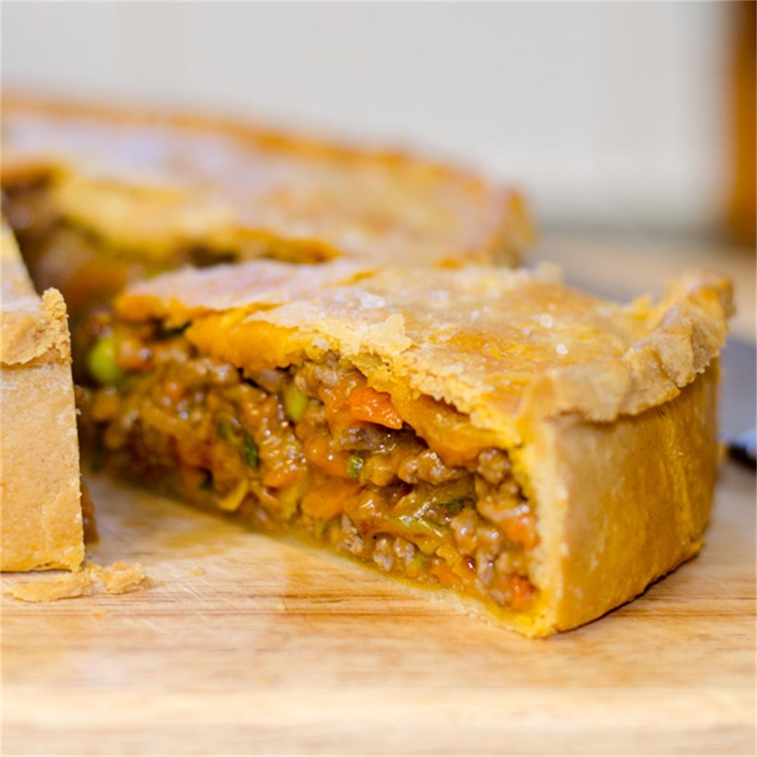 Minced Beef and Vegetable Pie