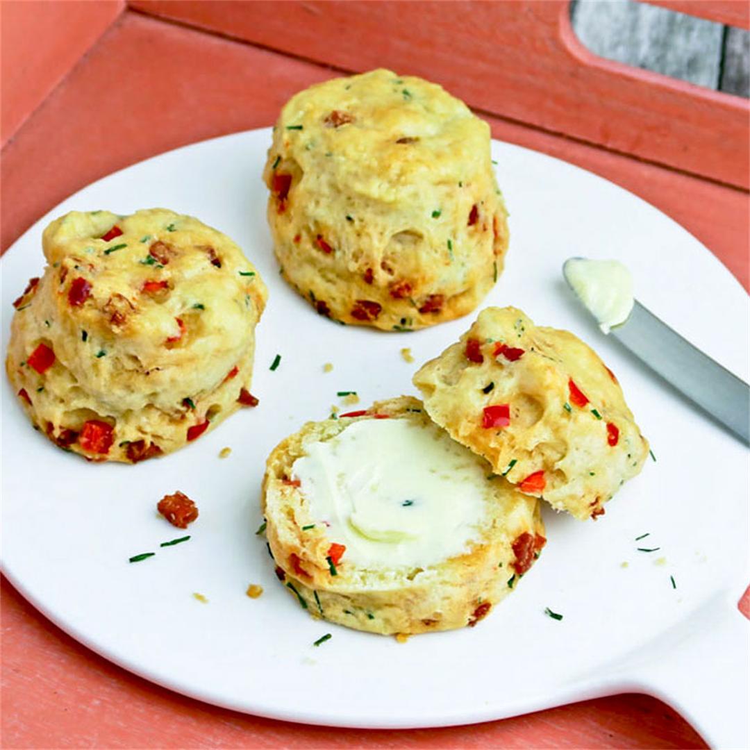 Moist, tender and cheesy scones with chorizo and red peper