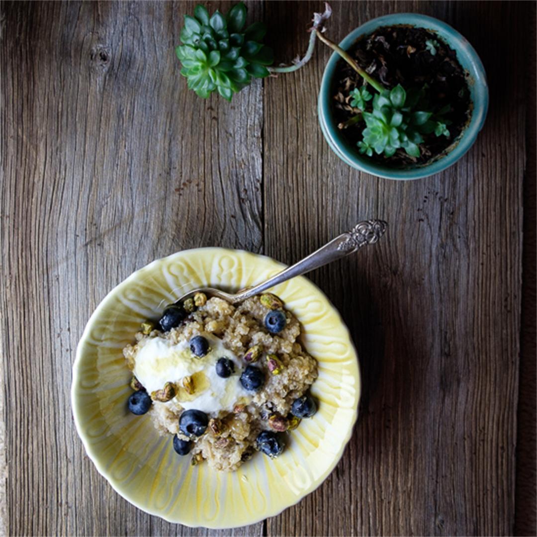 Instant Pot Quinoa Blueberry Breakfast Bowl