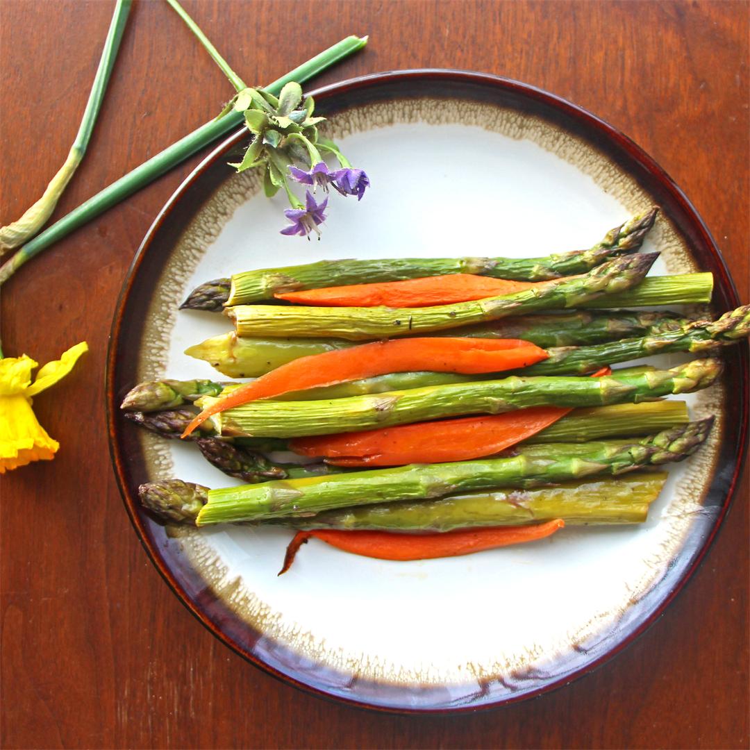 Balsamic Roasted Asparagus and Carrots
