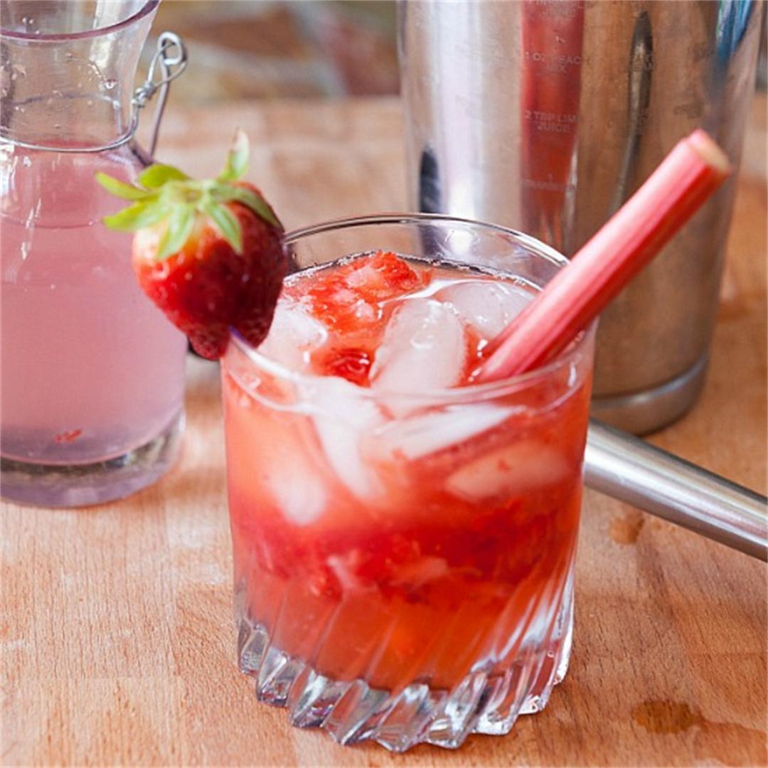 Strawberry Rhubarb Gin Cocktail