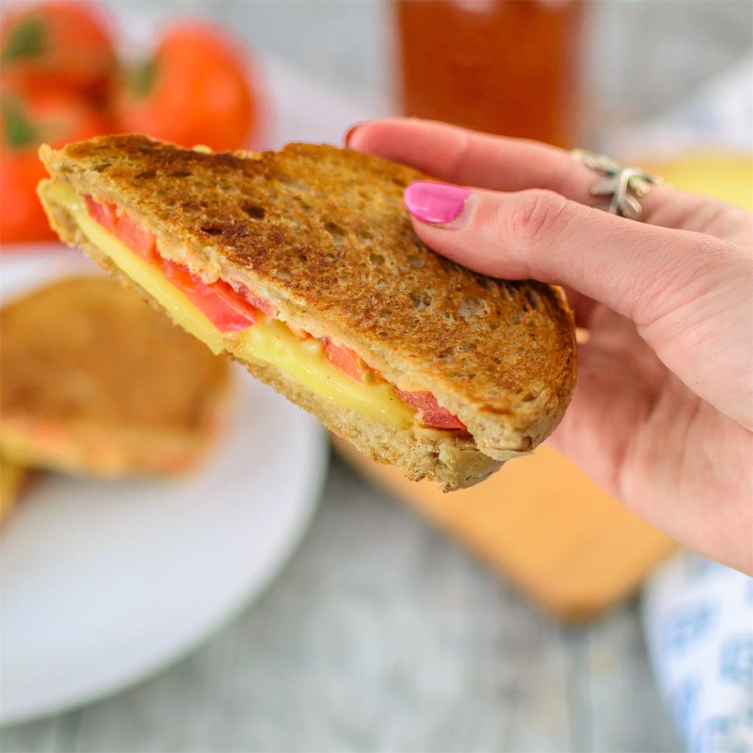 Toasted Tomato Cheese Sandwich
