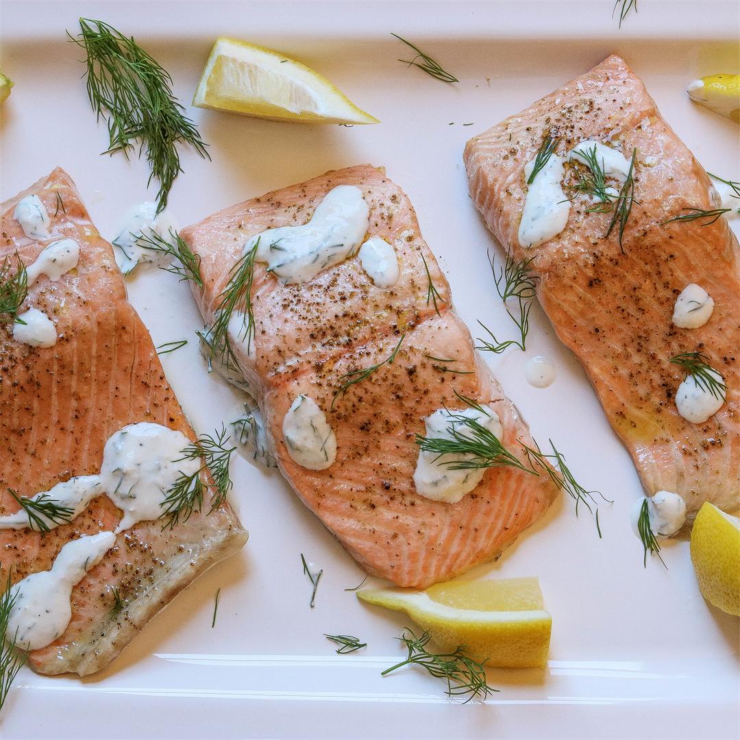 Easy Salmon with Horseradish cream Sauce, Fresh Dill and Lemon