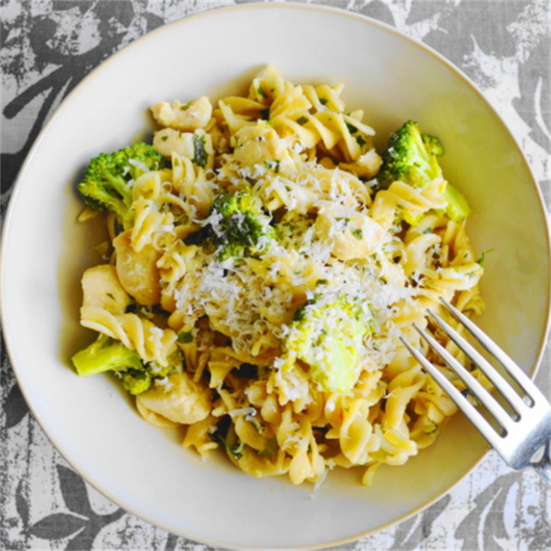 Fusilli with Chicken and Broccoli Aglio Olio