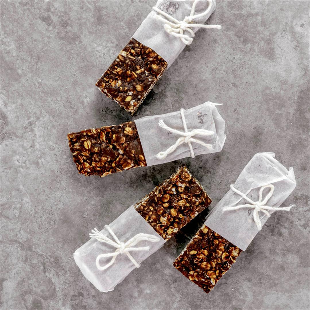 Easy Chocolate & Oats Protein bars