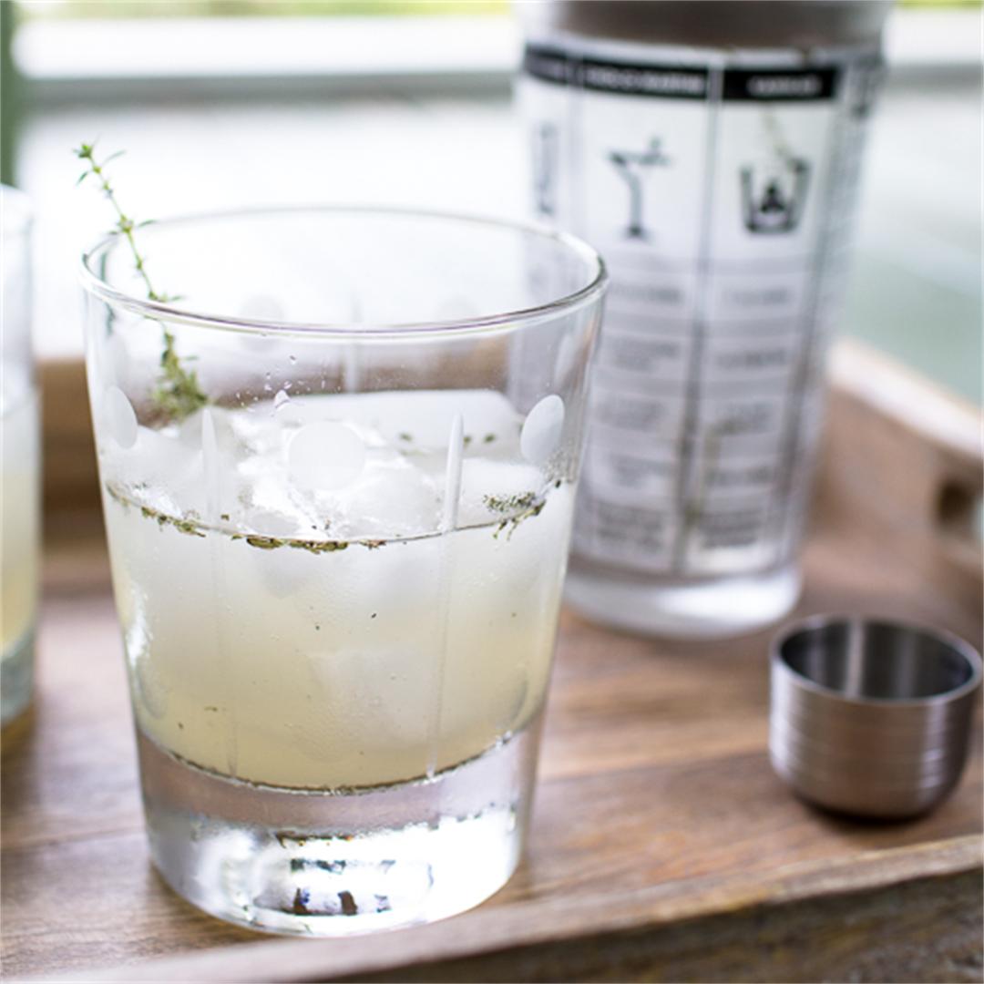 Limoncello Cocktail with Grilled Thyme