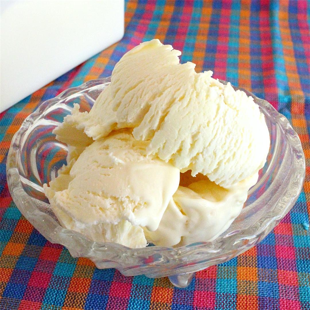 Simple Homemade Vanilla Ice Cream