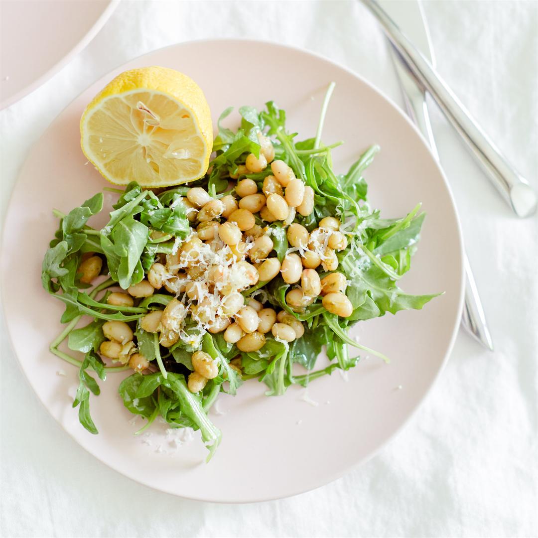 Healthy Eats: Arugula and Pesto White Bean Salad