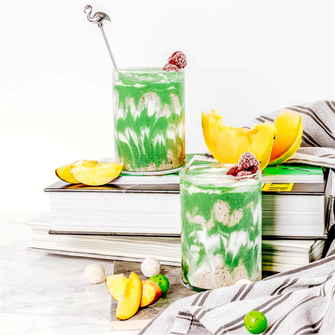 Super Green Pear Apple & Chia Seeds Smoothie