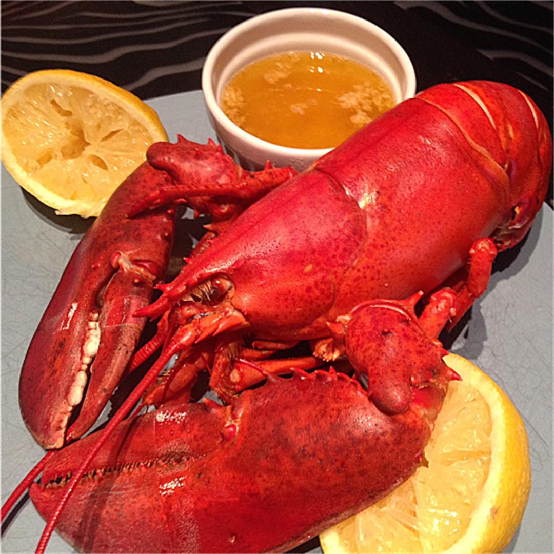Boiled Lobster with Garlic Lemon Butter