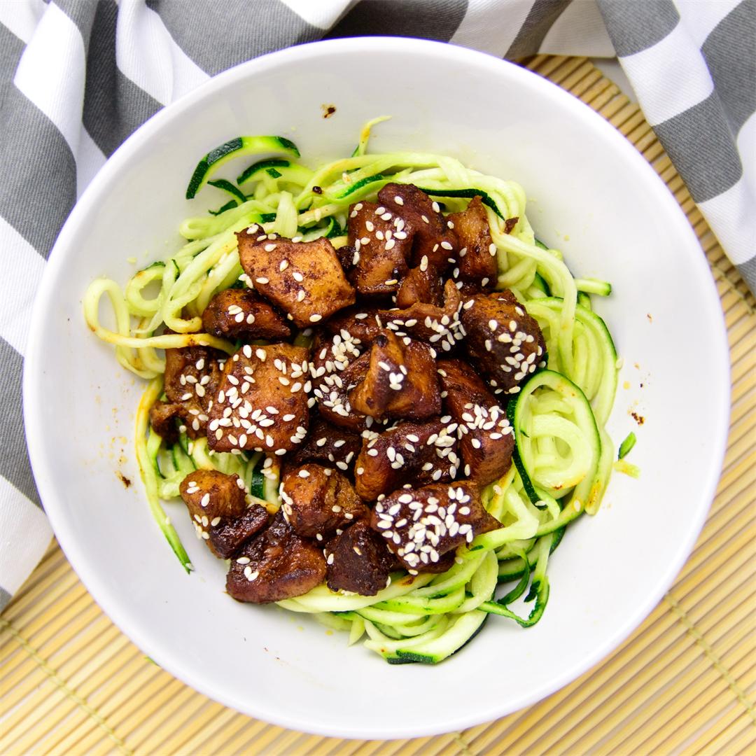 Sriracha Chicken with Zoodles {GF, dairy free, clean eating}