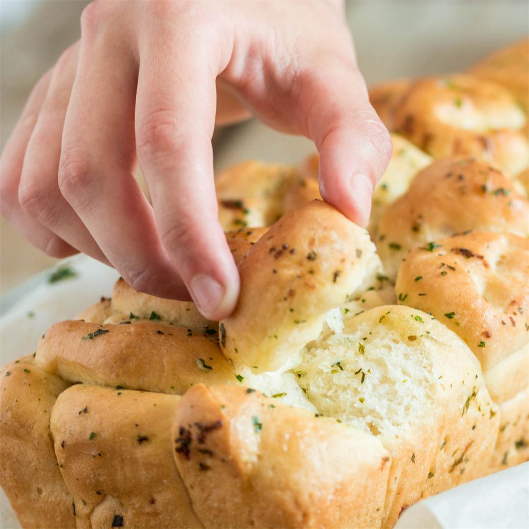Garlic-Herb Pull-Apart Bread