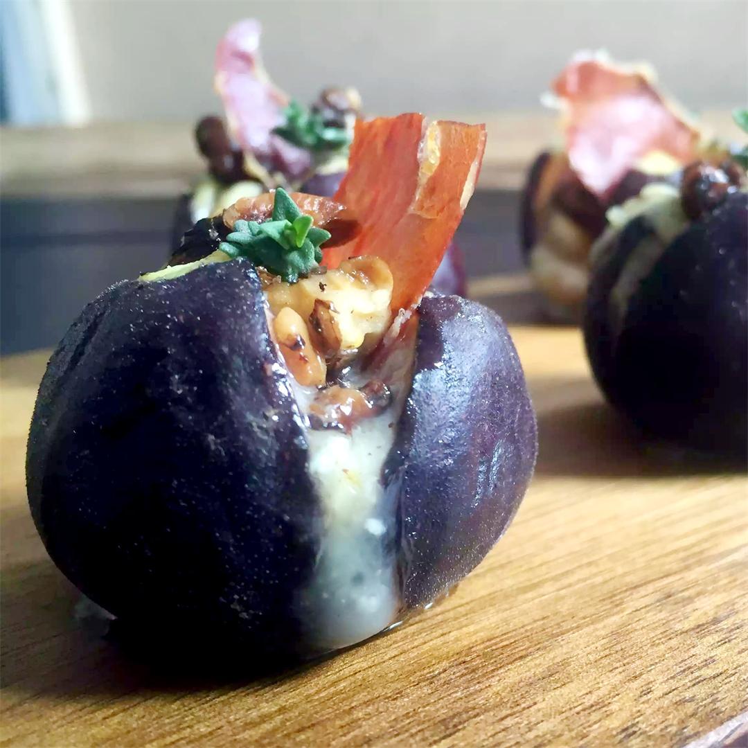 Roasted figs with Goats Cheese & Crispy Prosciutto