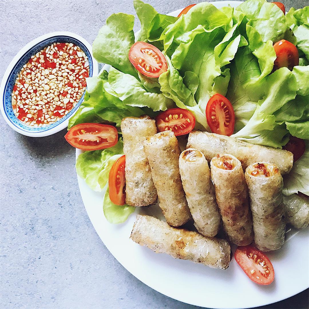 Nem - traditional Vietnamese crispy rolls