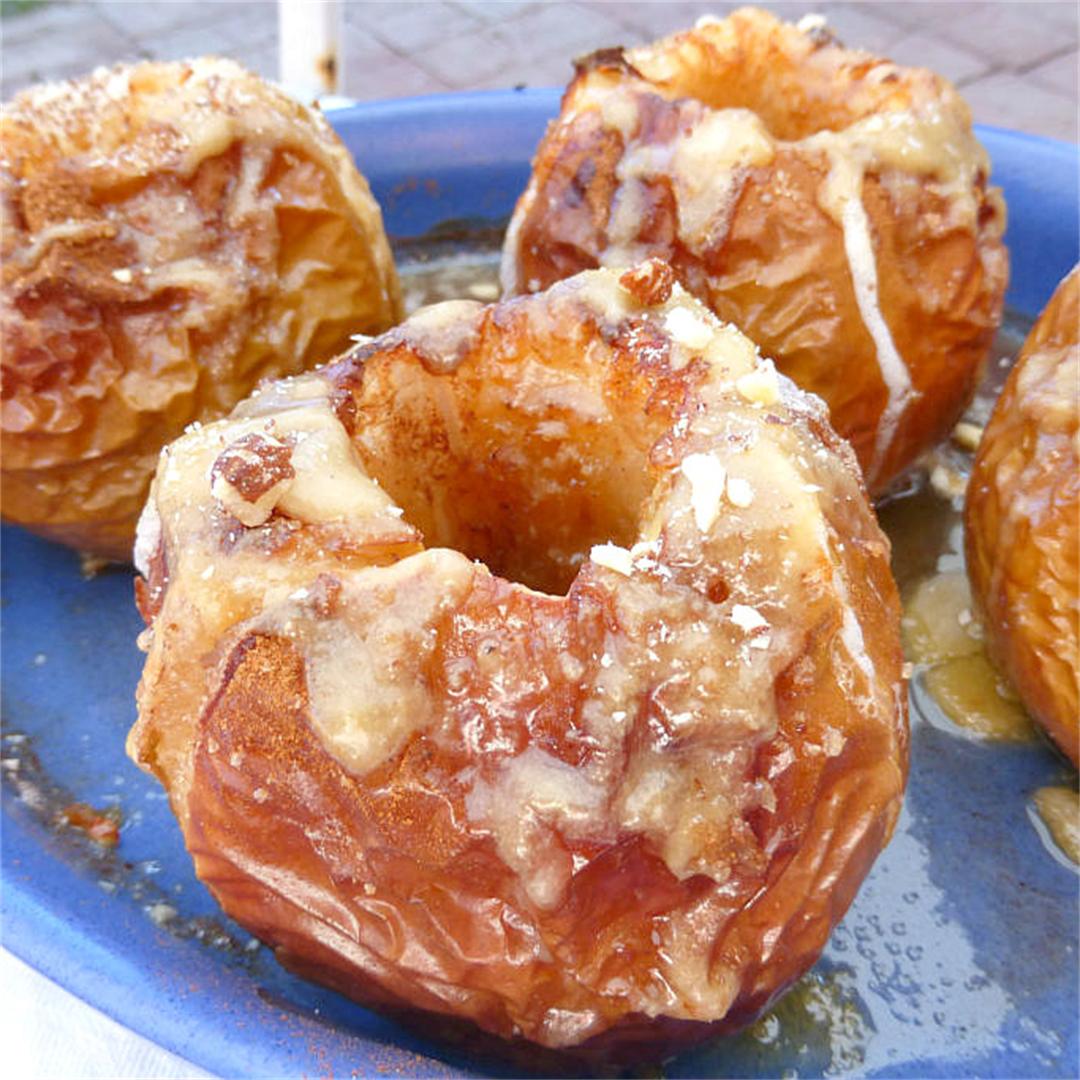Baked Apples with a Caramel Sauce