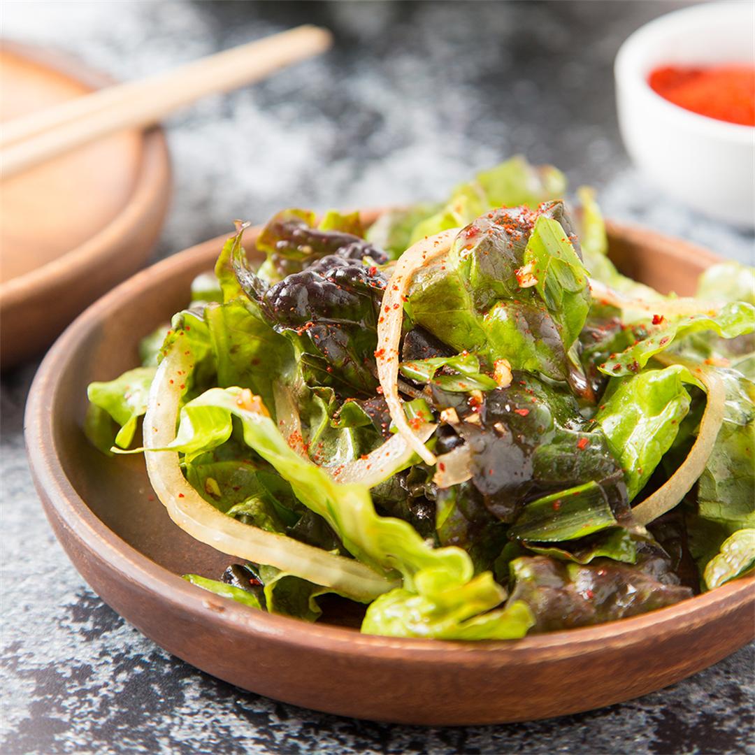 Sangchu Geotjeori (Korean Lettuce Salad)