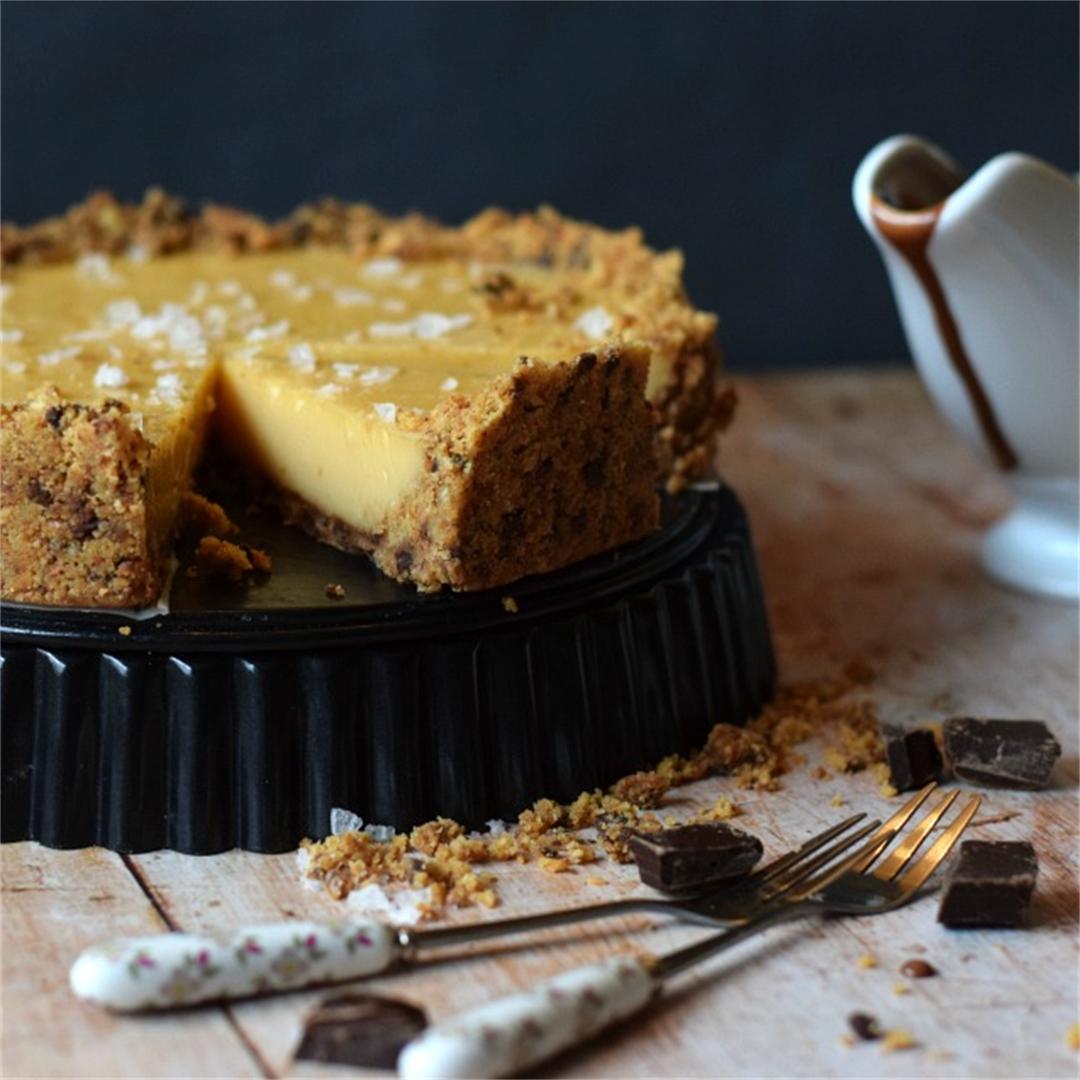 Easy Salted Caramel Pie with chocolate sauce