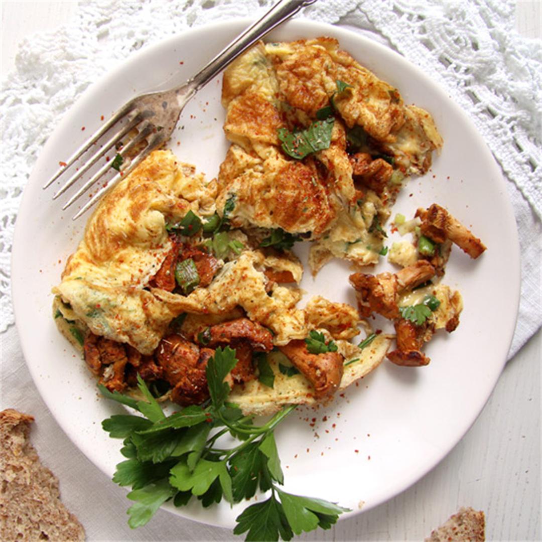 Easy Chanterelle Omelet with Thyme and Rosemary