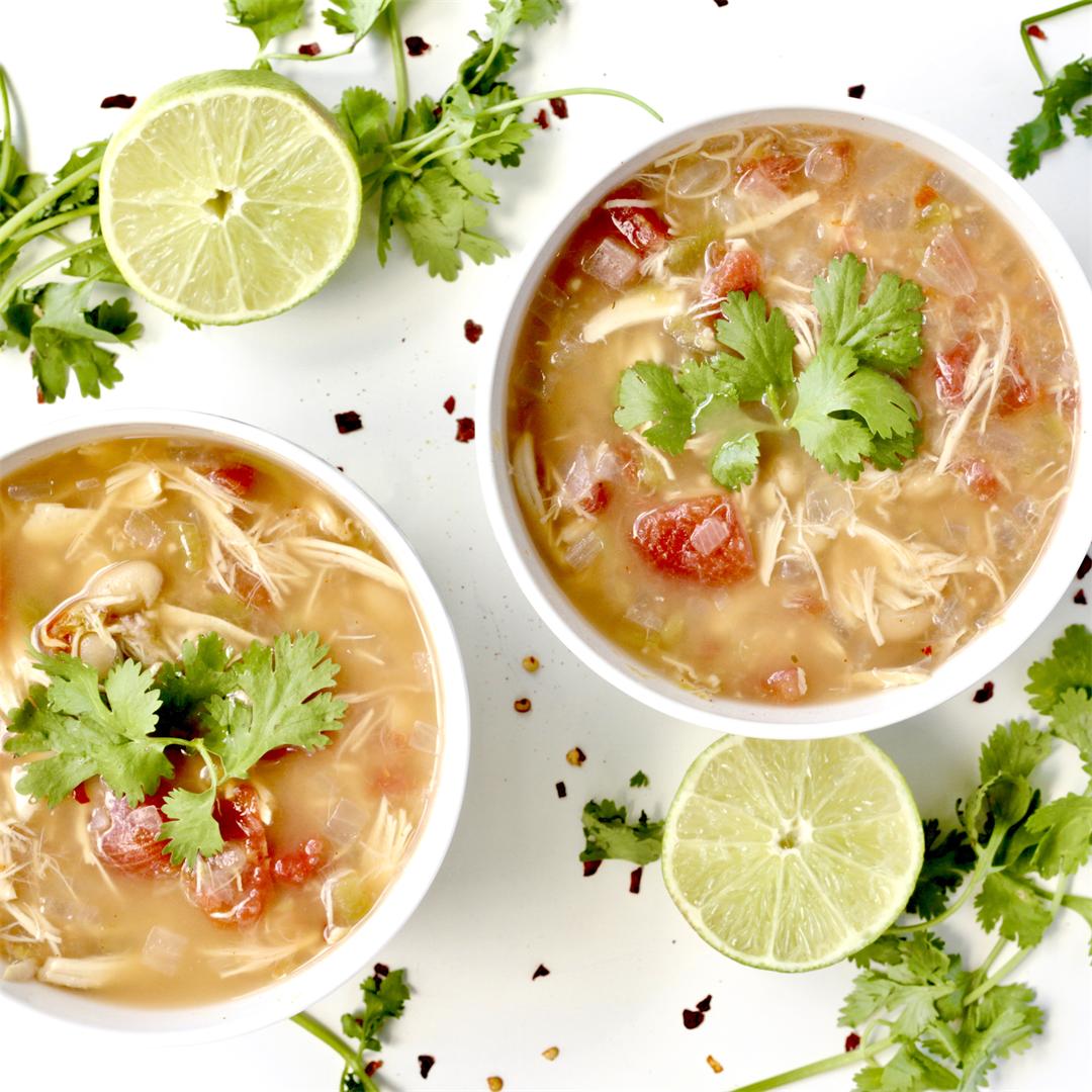 Healthy Slow Cooker White Chicken Chili