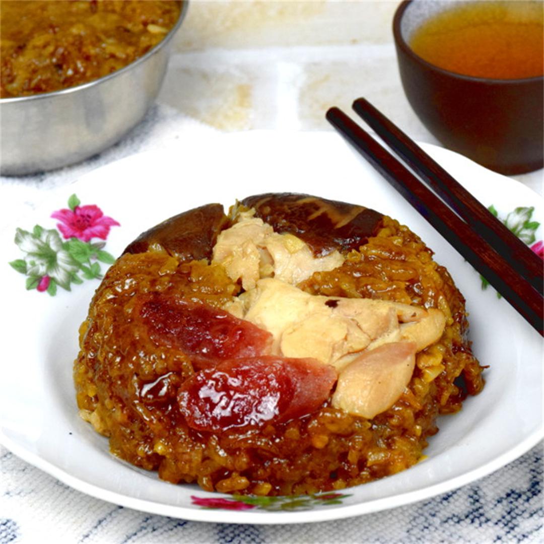 Lo Mai Gai (steamed glutinous rice with chicken)