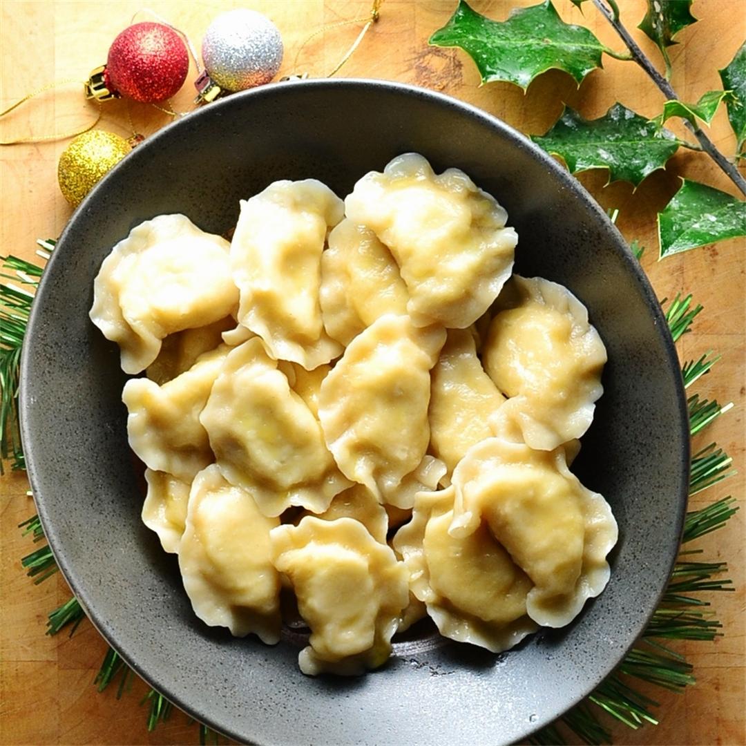Polish Cheese and Potato Dumplings (Pierogi Ruskie)