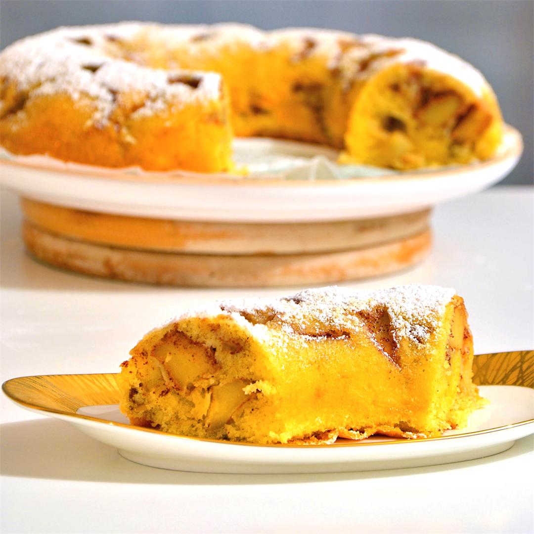 Apple Cinnamon Savarin: The French Bundt Cake.