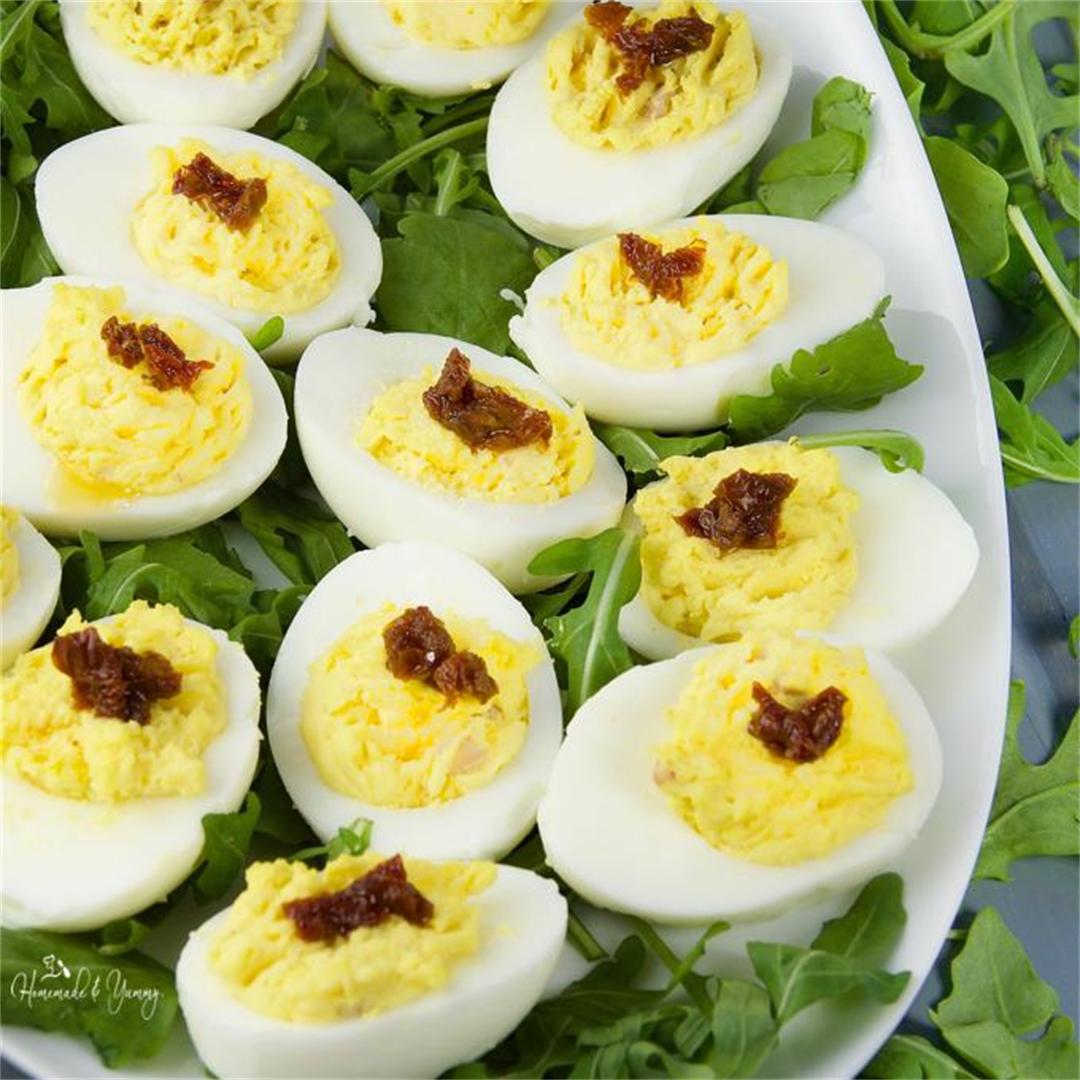 Flavoured Devilled Eggs with Bacon and Tomato