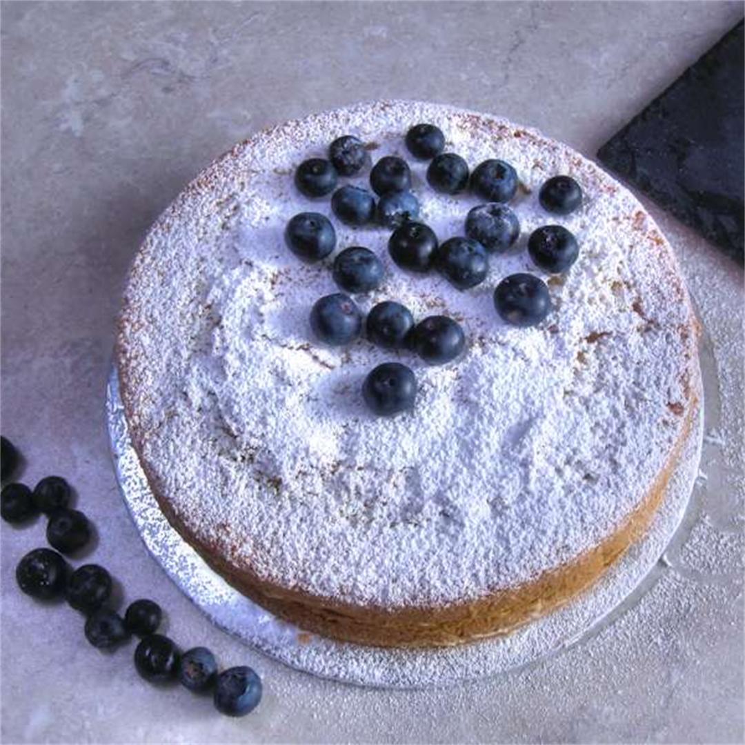 Genoise sponge cake with mascarpone filling