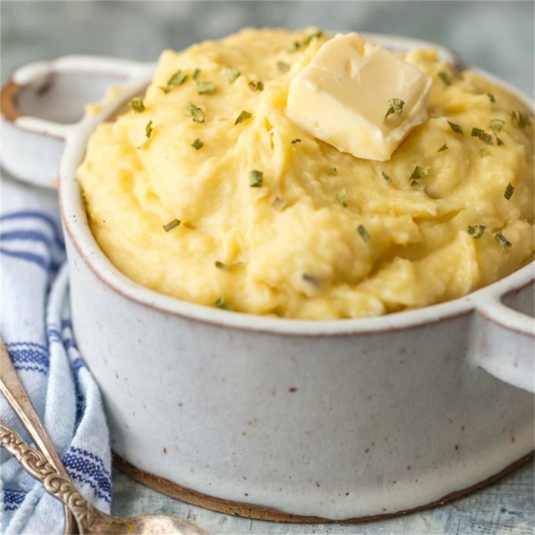 Slow Cooker Garlic Butter Mashed Potatoes