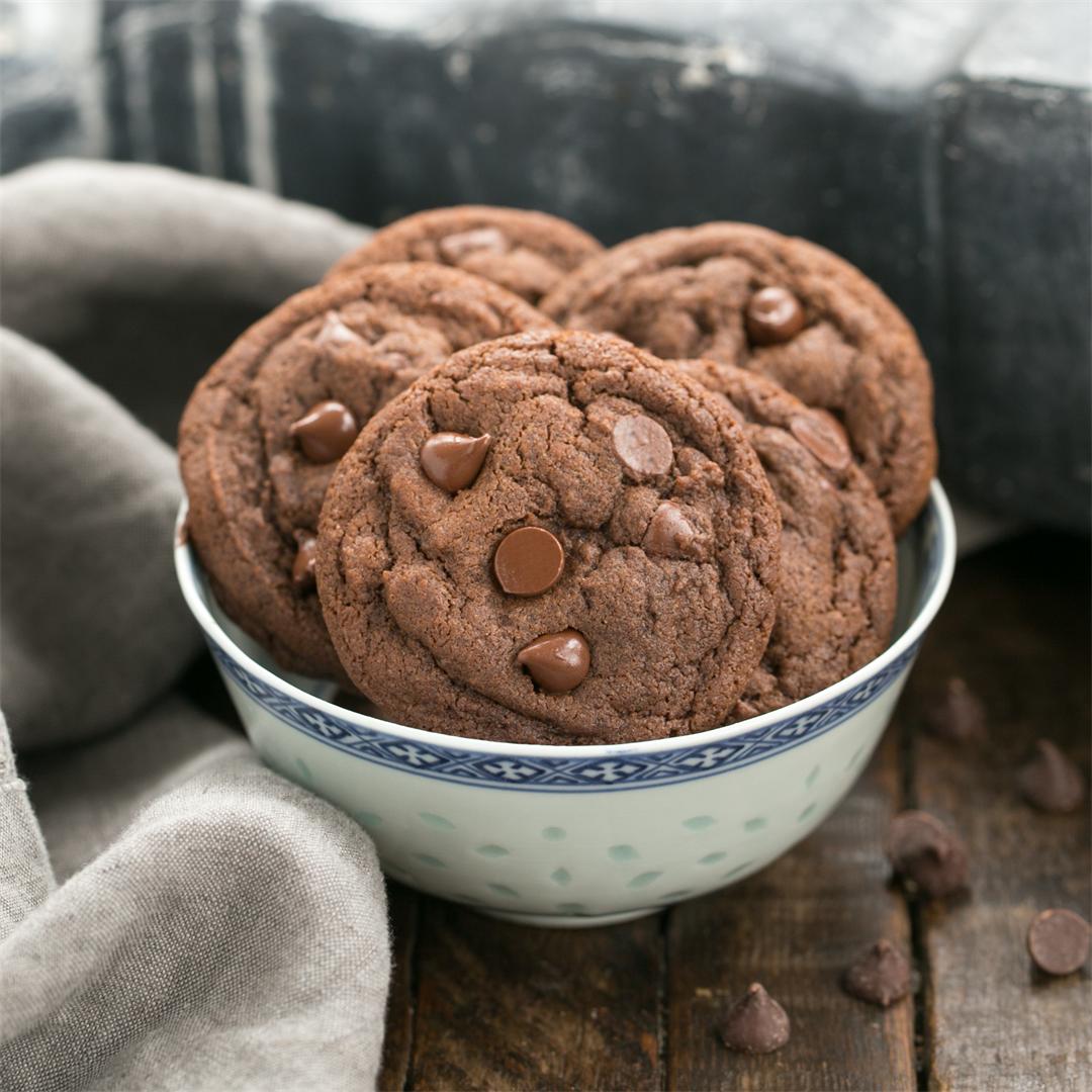 Dark Chocolate Pudding Cookies