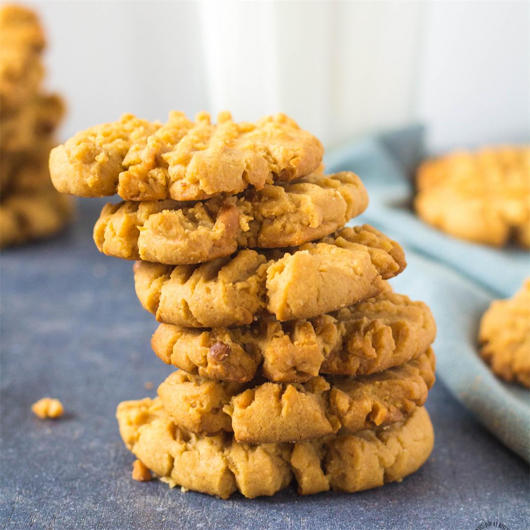 The Best Crispy Peanut Butter Cookies