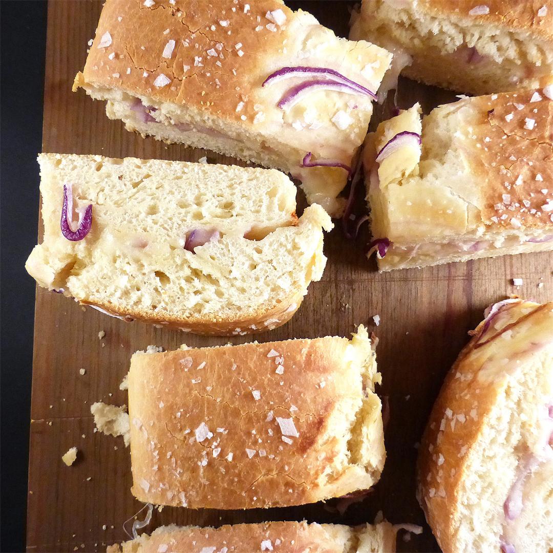 Home-baked Spelt Bread with Mozzarella and Red Onion