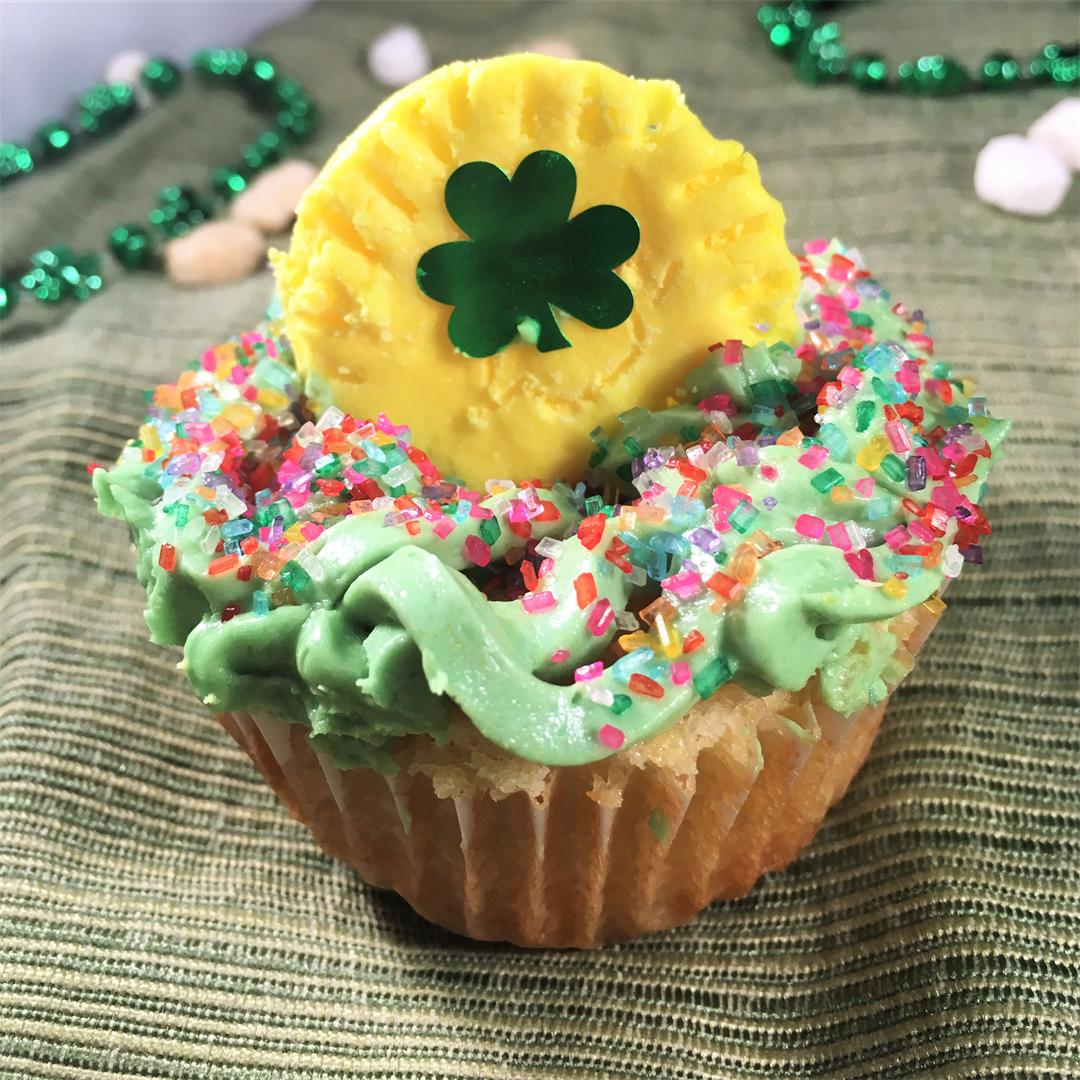 Leprechaun Cupcakes with Frosting