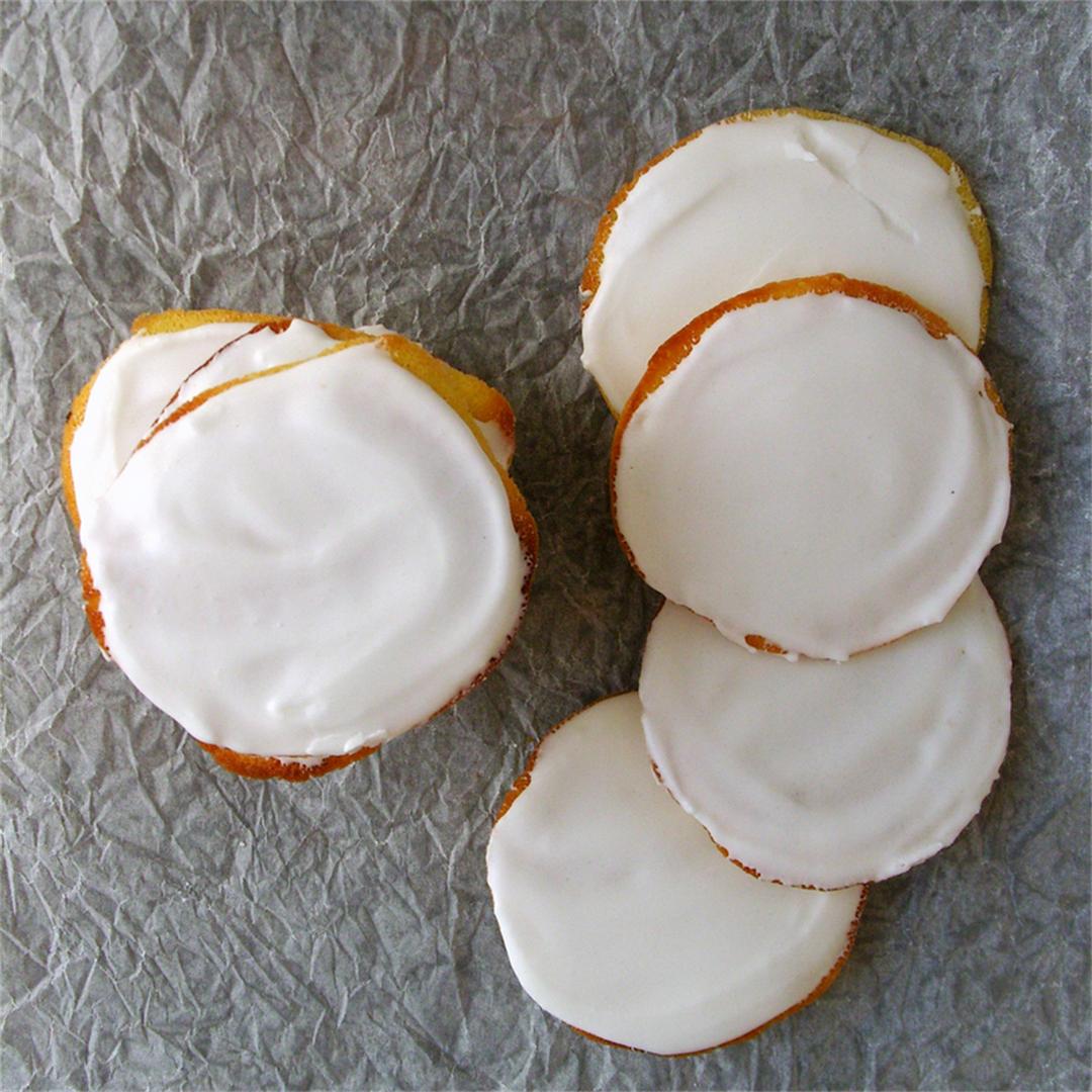 Palets de Dame : French cookies with rum icing